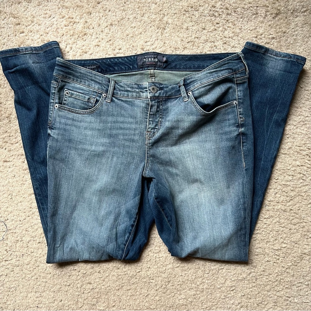TORRID Light Wash Boyfriend Jeans